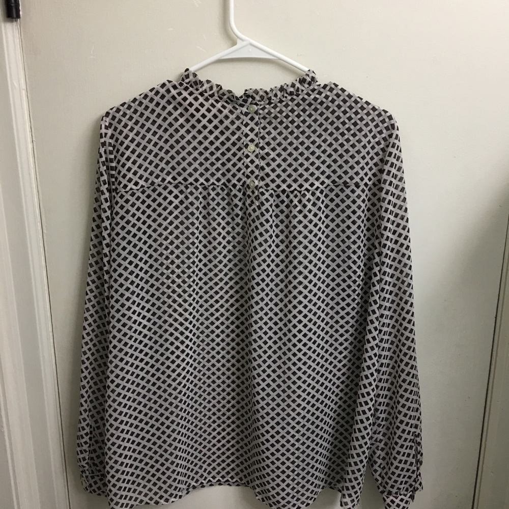 Long sleeve Loft patterned blouse